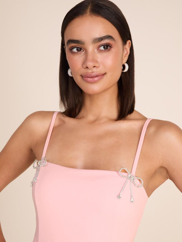 053046876852~66_1 Muby Tech | Flat Lay vs. Ghost Mannequin: Which Works Best for Fashion E-Commerce?
