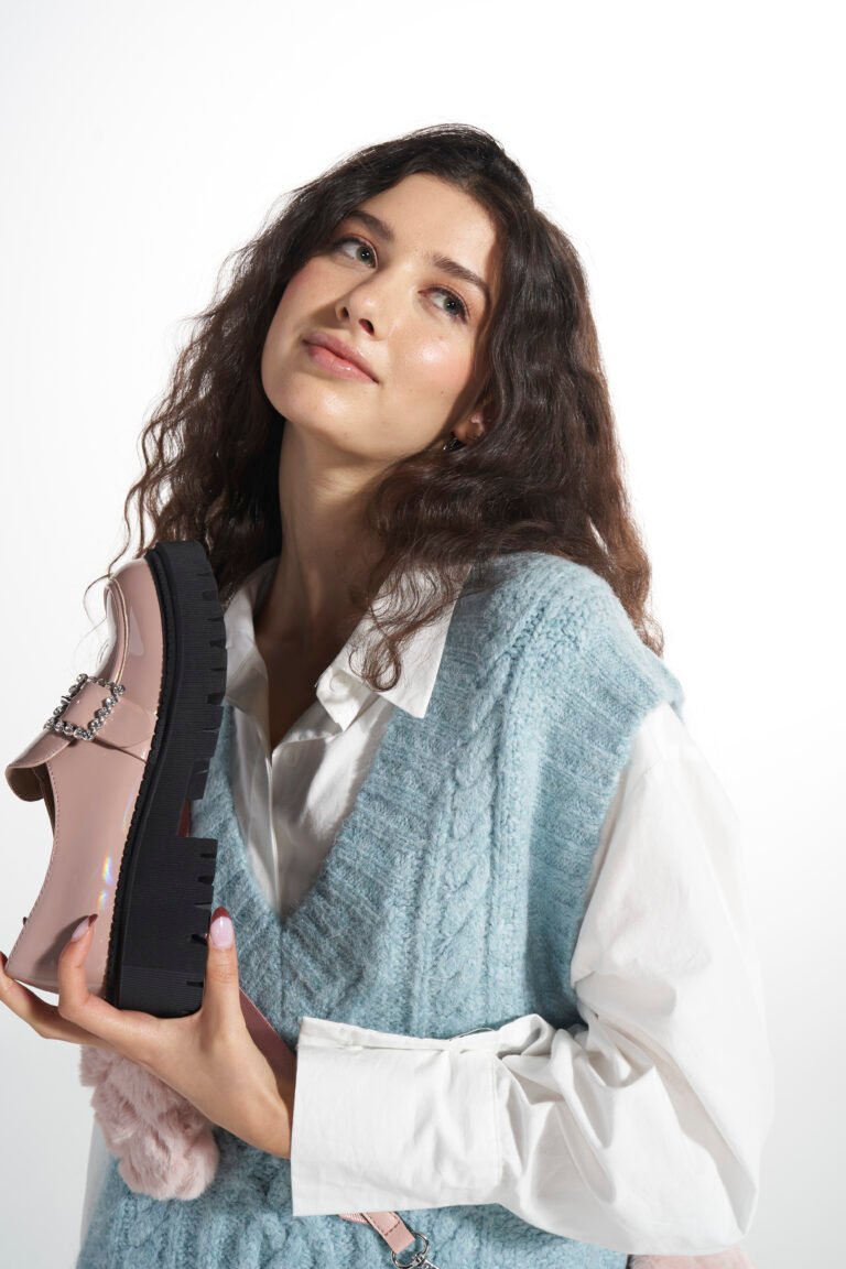 QUEENIE 1076470_680 – Light Pink_0078 Muby Tech | Flat Lay vs. Ghost Mannequin: Which Works Best for Fashion E-Commerce?