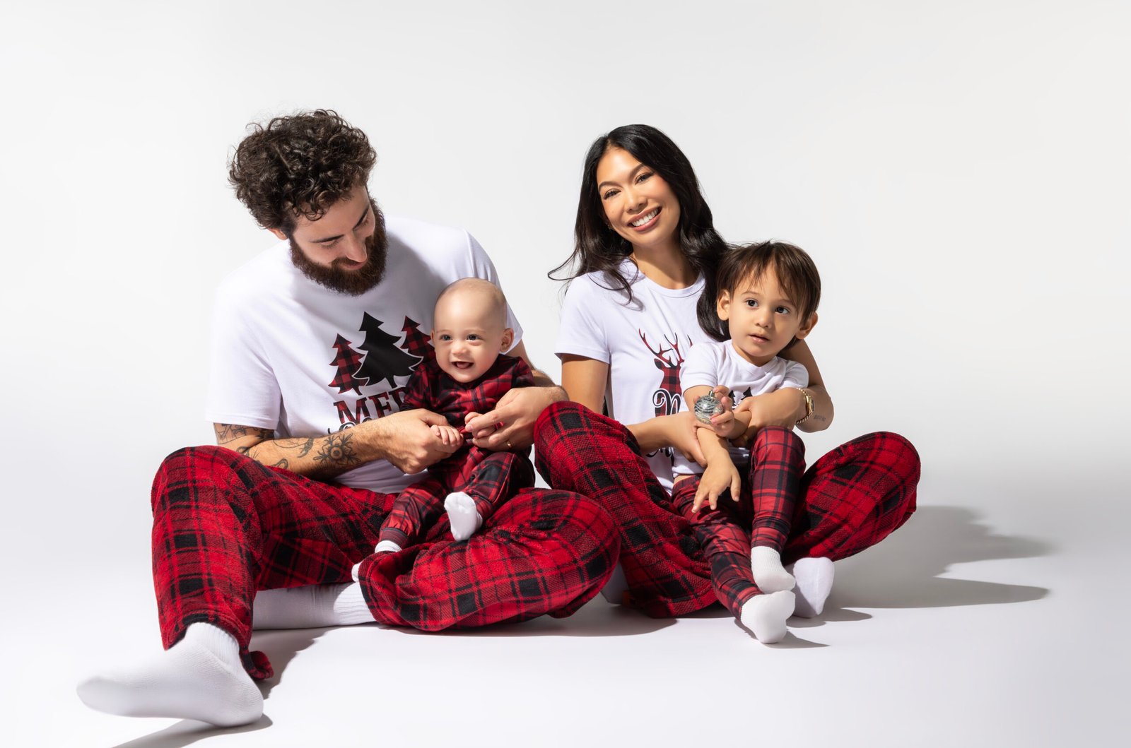 UP_H24_FammyJammies_Plaid14